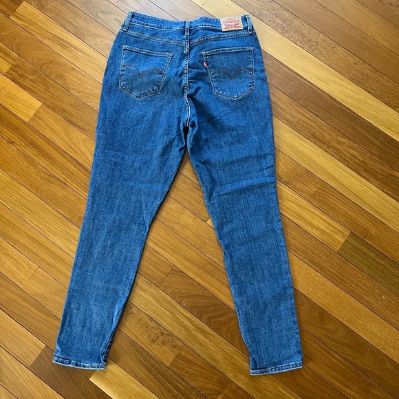 Levi’s 721 High Rise Skinny Jeans - Picture 4 of 5